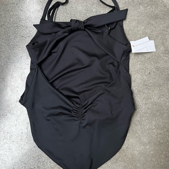 *SOLD* NWT Londre one piece swimsuit - Picture 3 of 5